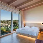 Uefio - Luxury Bed & Breakfast 3*