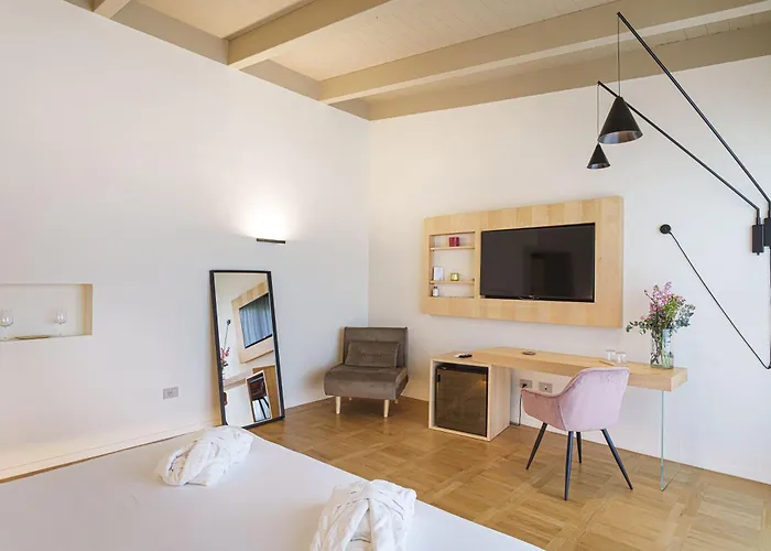 Uefio - Luxury 3*