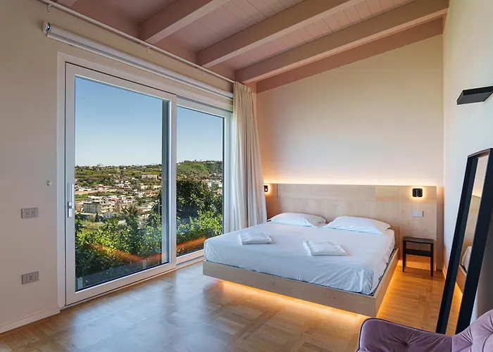 Uefio - Luxury Bed and breakfast 3*