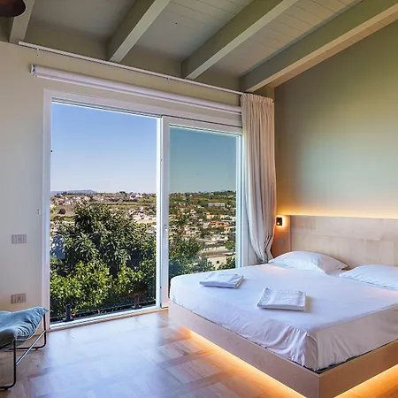 Uefio - Luxury 3*